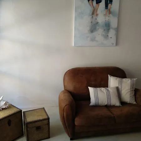 Peaceful Loft.begur Center. Garden, Parking -b11/1 *